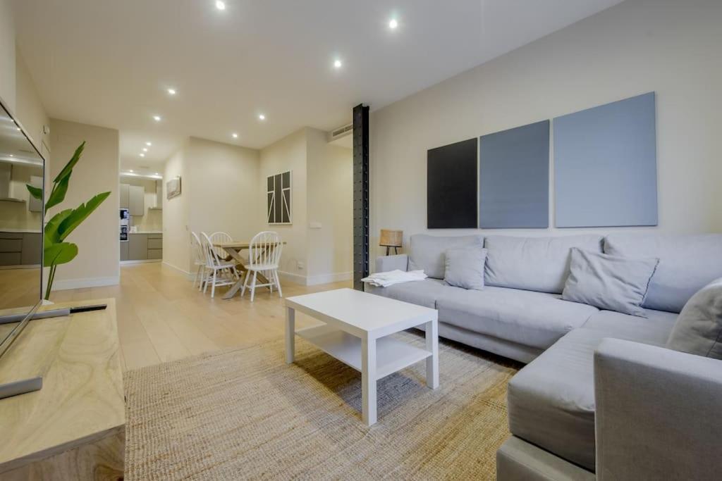 Appartamento Exclusivo Piso De 4 Hab Con Vistas A La Latina Madrid