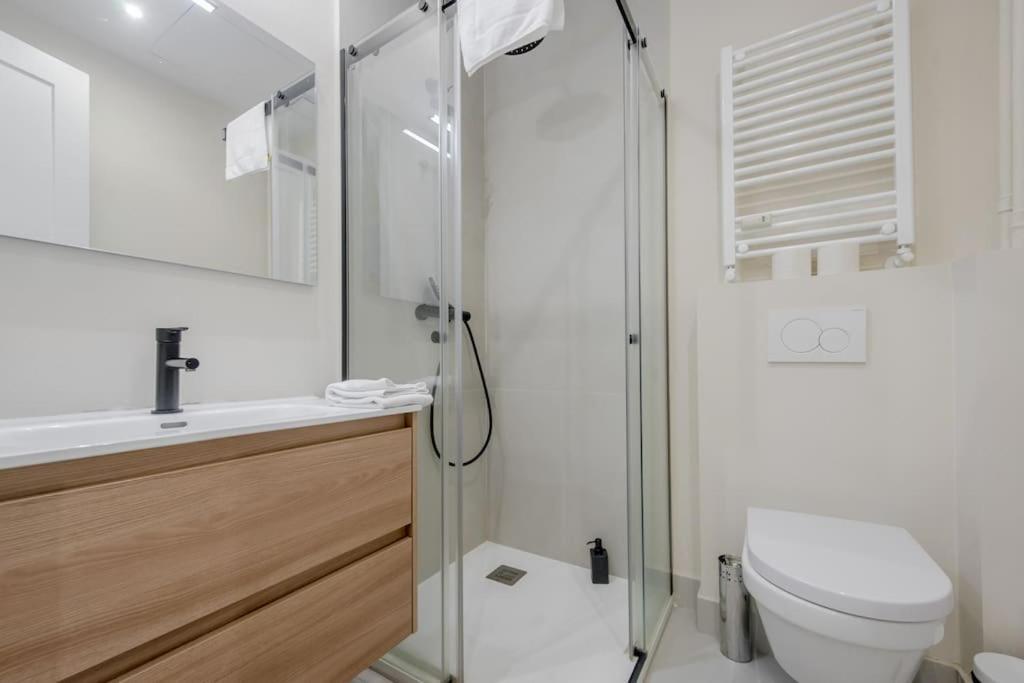 Appartamento Exclusivo Piso De 4 Hab Con Vistas A La Latina Madrid